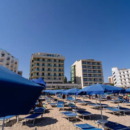 Nautilus Family Szálloda 4*