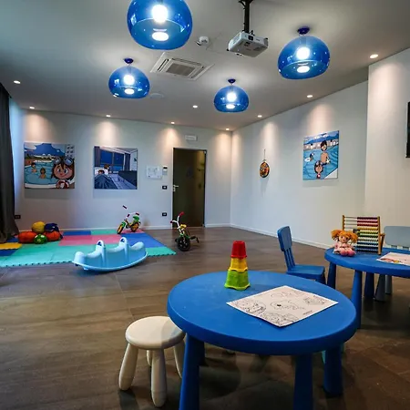 Nautilus Family 4* Pesaro