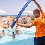 Hotel Nautilus Family 4*
