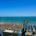 Nautilus Family Hotel Pesaro