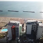 Nautilus Family 4* Πέζαρο