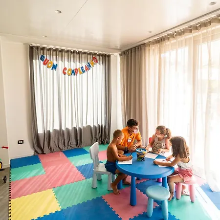 Nautilus Family Hotel Pesaro