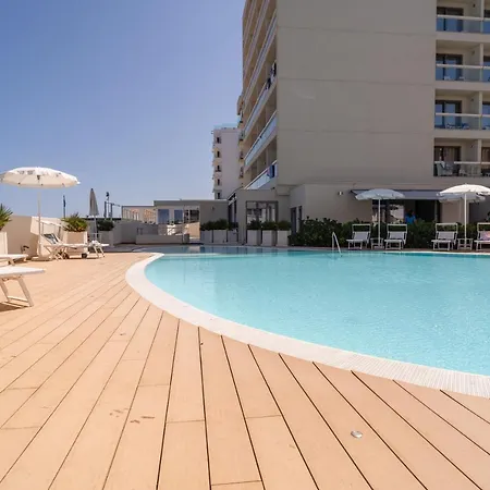 Nautilus Family Hotel