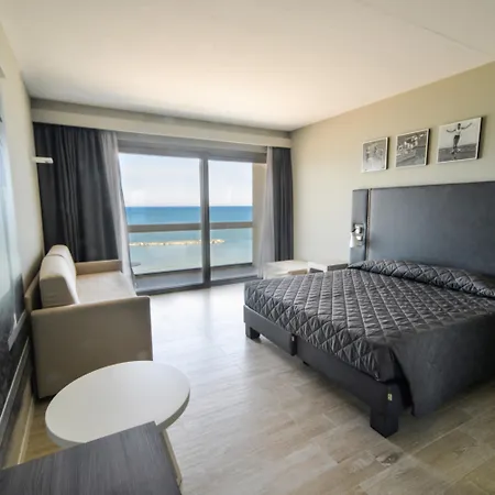 Отель Nautilus Family Пезаро