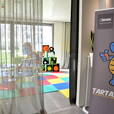 Hotel Nautilus Family 4*