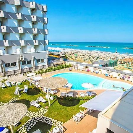 Nautilus Family Hotel