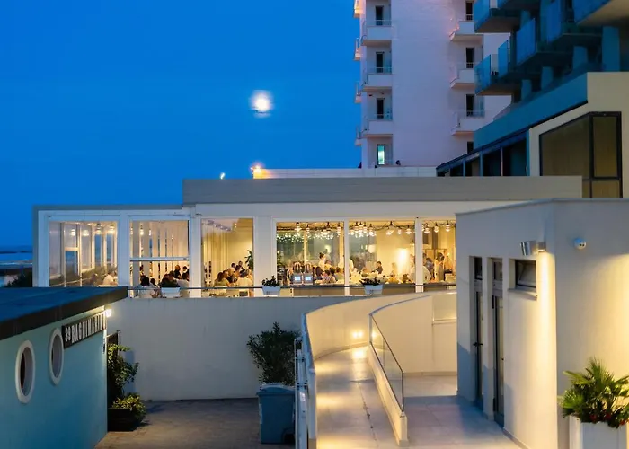 Отель Nautilus Family 4*