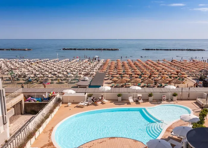 Nautilus Family Hotel 4*