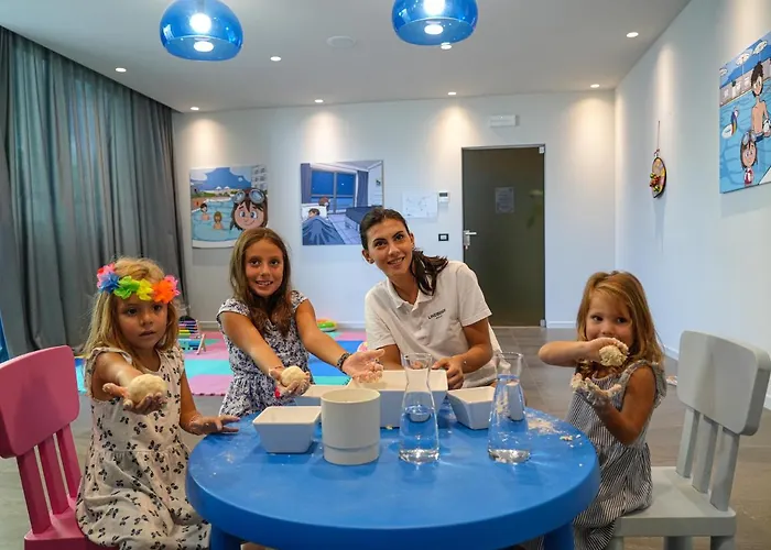 Nautilus Family Пезаро